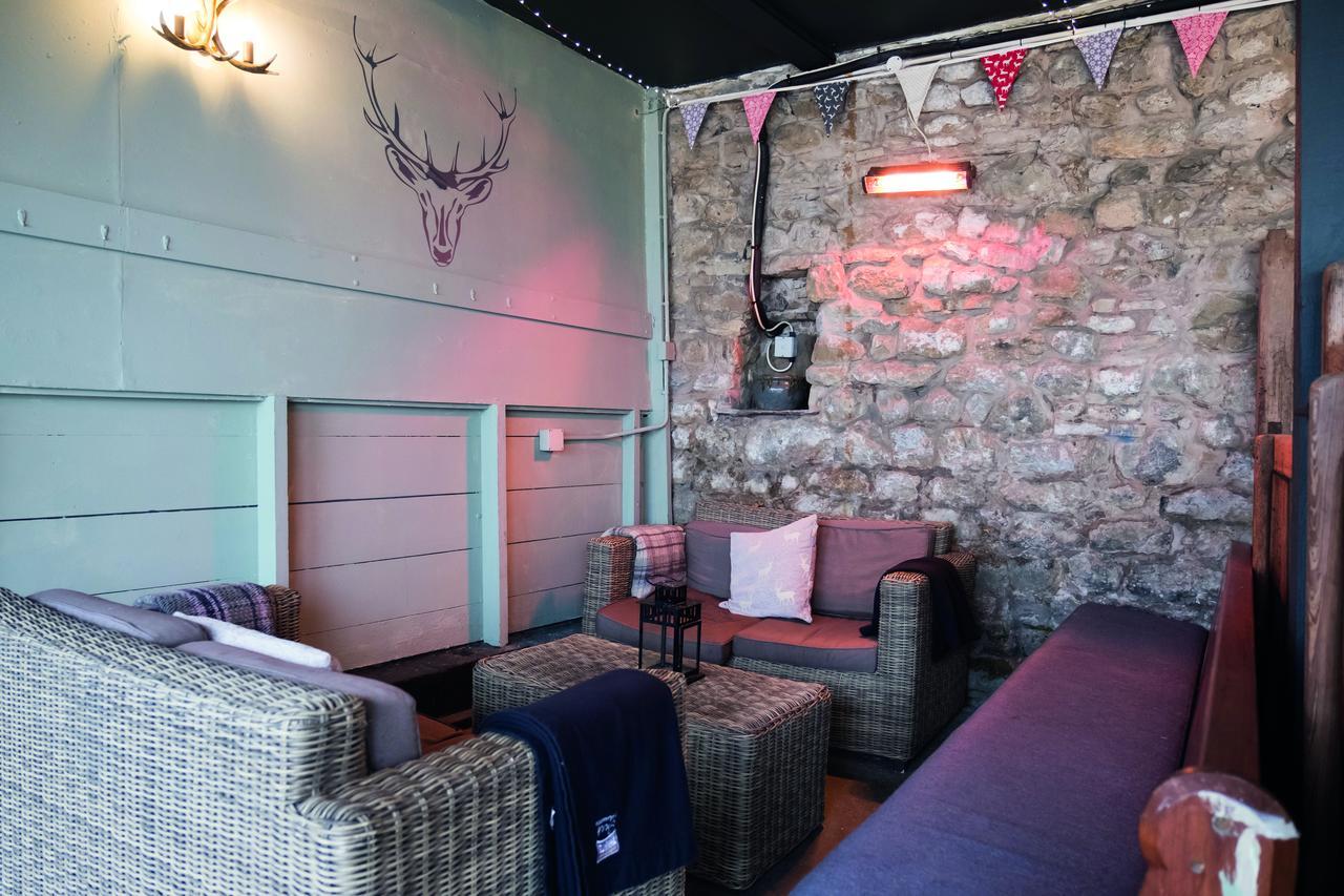 The Golden Lion At Settle Hotel Екстериор снимка
